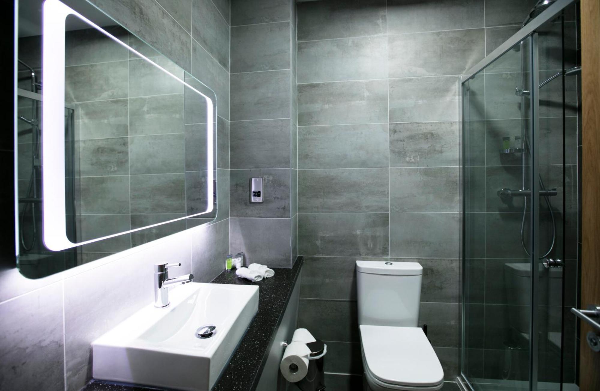 La Mon Hotel & Country Club Castlereagh Bagian luar foto